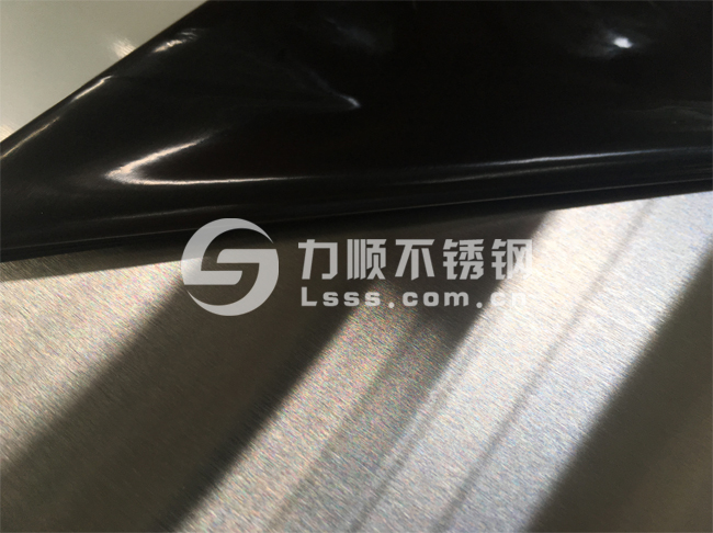 拉絲（sī）不鏽鋼板
