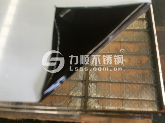 鏡麵不鏽鋼板
