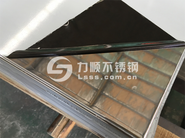 304不鏽（xiù）鋼鏡（jìng）麵板