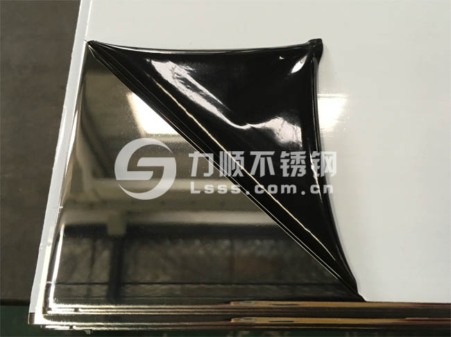 無錫不（bú）鏽鋼鏡麵板4mm_1.5
