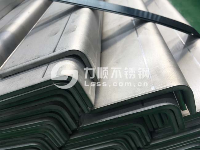 無（wú）錫316L不鏽鋼角鋼_加工角