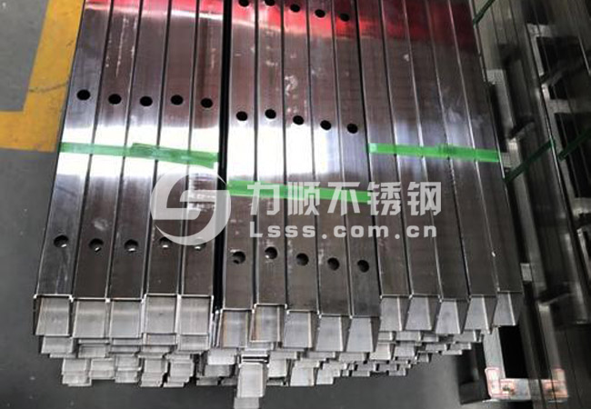 鋼管（guǎn）激光切割加工