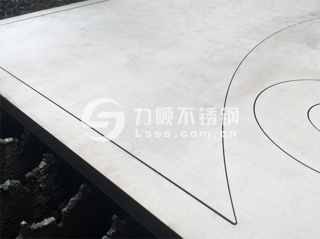 無錫不鏽鋼厚（hòu）板切割_S3040