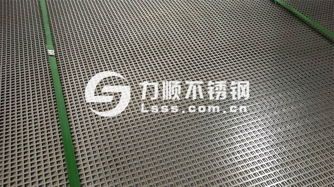 不鏽鋼方孔板,不鏽鋼衝孔板,不鏽鋼(gāng)多孔板,304不鏽鋼網板