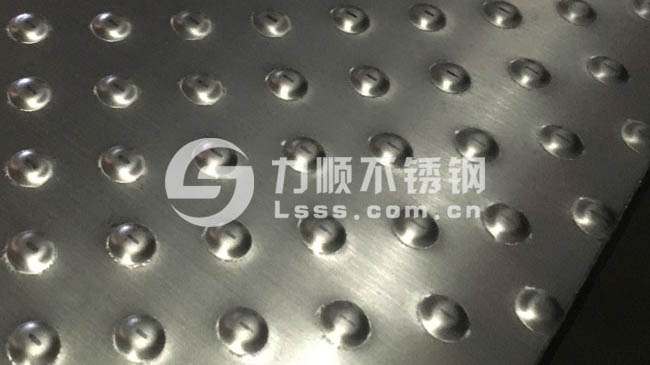 不鏽鋼(gāng)圓豆花紋板